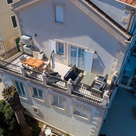 Seafront Apartment Duo Вис Екстериор снимка